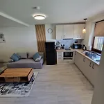 بيت ضيافة Sunny Family كونستانتا
