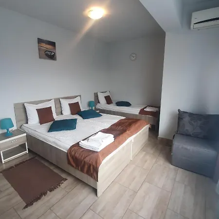 Guest house Sunny Family 3*