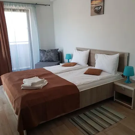Guest house Sunny Family 3*