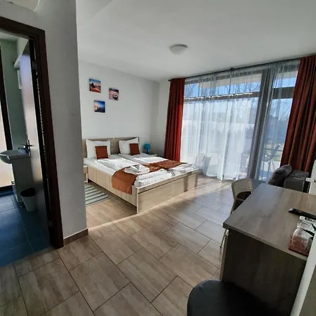 Sunny Family Guest house 3*