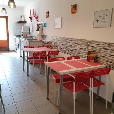 Sunny Family 招待所 康斯坦察